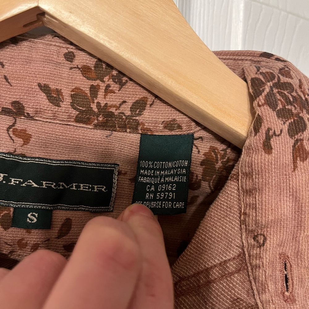 100% Cotton Women’s Button Down - Picture 4 of 5